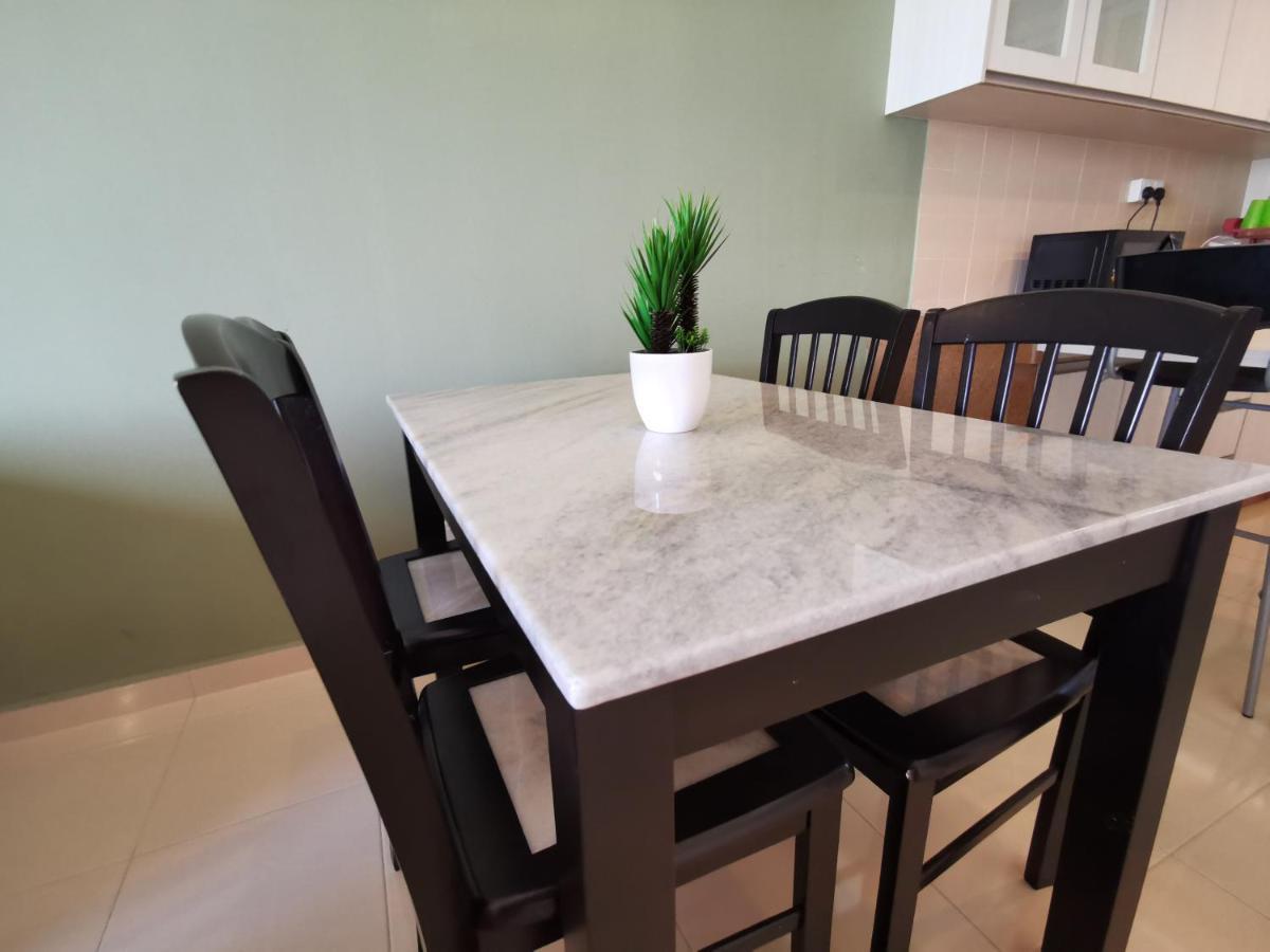 Apartment Tanjung Tuan Regency 1 Carpark Port Dickson